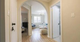Casa Queen East - Modern 2BR Suite in Leslieville - 3