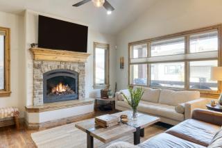 Blue Skies Lakeside Family-Friendly Getaway w Hot Tub BBQ - Heber City - 6