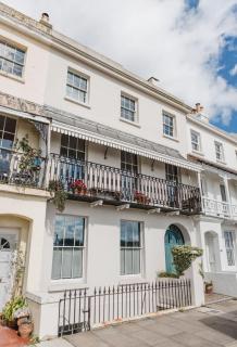 Beautiful Beachfront Townhouse - St. Leonards - 8