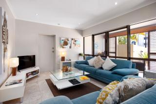 2 69 Noosa Parade Noosa Heads - 5