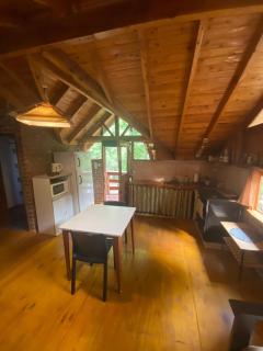 Monoambiente full equipado km 12 de Bariloche, pegada a la montaña y fácil acceso - 3