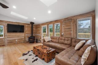 Overland Retreat - Wisconsin Dells - 0