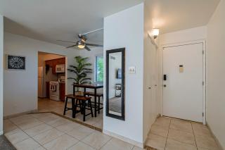 Modern Condo - Get to Old Town in Minutes! - 8