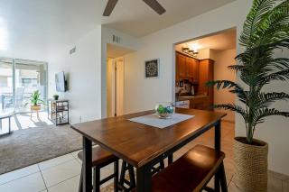 Modern Condo - Get to Old Town in Minutes! - 1