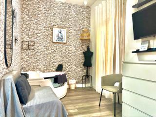 Alojamientos céntricos con bañera jacuzzi hidromasaje romántico - Madrid - 0