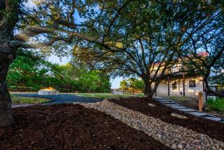 Sleeps 20 Private Pool Backyard Luxurious Home - 1