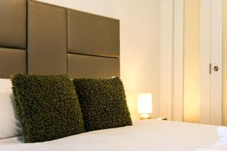 StayAU Convenient Apartment with Patio in Box Hill - 7