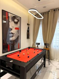 Luxe 3-Bedroom Getaway with PS5, Netflix & More! - 5