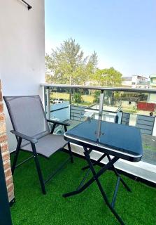 Luxe 3-Bedroom Getaway with PS5, Netflix & More! - 9