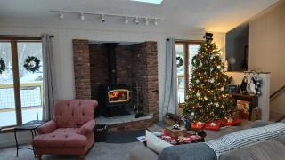 Mountain Lake Retreat - 8