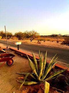 Spacious Desert Getaway Scenic Views Hammock - Marana - 2