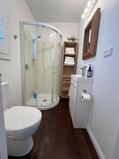 Base Camp Cottage - Taupo - 1