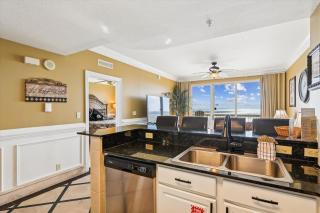 Calypso 1205 - Amazing Condo! Free Fun! Sleeps 4, Free Beach Chairs condo - Panama City Beach - 3