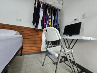 Flatbirds Beautiful Small Apartment - 7