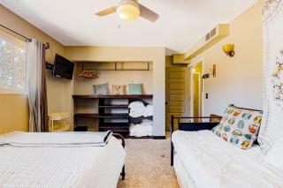 The Mt Doble Escape,Jacuzzi & BBQ, Firepit - Big Bear City - 9