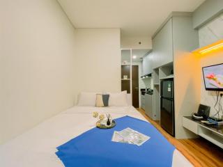 Cozy Studio Apartment at Transpark Cibubur By Travelio - 9
