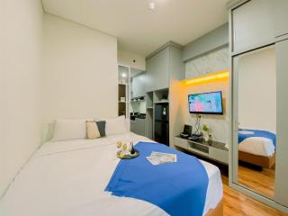 Cozy Studio Apartment at Transpark Cibubur By Travelio - 0