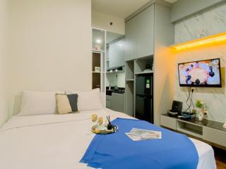 Cozy Studio Apartment at Transpark Cibubur By Travelio - 7