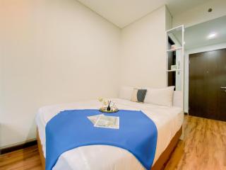 Cozy Studio Apartment at Transpark Cibubur By Travelio - 8