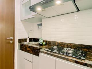 Cozy Studio Apartment at Transpark Cibubur By Travelio - 2