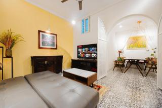 Flower Homestay-City Center-Cozy-Entire house-2brs-5beds - Hanoi - 0