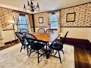 INCREDIBLE Northern Westchester Historic Hideaway - South Salem - 5