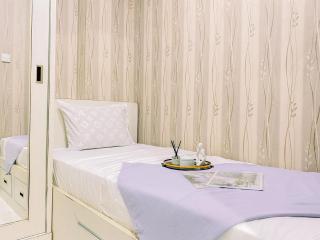 Comfort Living 2BR Apartment at Kebagusan City By Travelio - 6