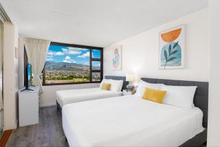 Tropical Gem Near Waikiki Beach with Free Parking! - Honolulu - 9