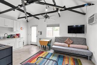 Private Guest Suite Beverly Hills Adj - 5