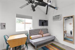 Private Guest Suite Beverly Hills Adj - 3