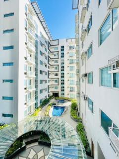 28 Central Location King Studio - Iloilo - 1
