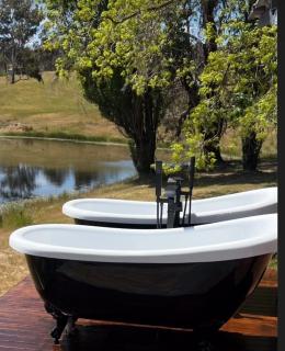 mannaparkfarm waterfall farm via Tumut and Gundagai - - 7