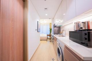 Stunning Studio with Swimming Pool View - 1