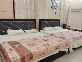 Om Palace Guest House Ayodhya Dhaam -AC & Non AC Rooms - Ayodhya - 6