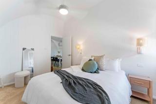 The Roundhouse 4BR Home - 8