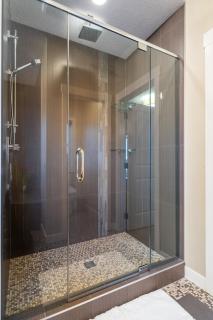 Golden View Manor - 2