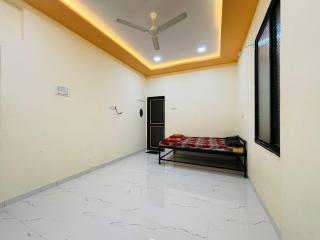 Martand Bhaktniwas and Lodging - Jejūri - 3