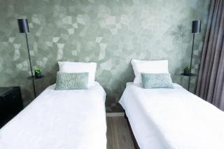Newly Renovated Suite, Free Parking - Raamsdonksveer - 1