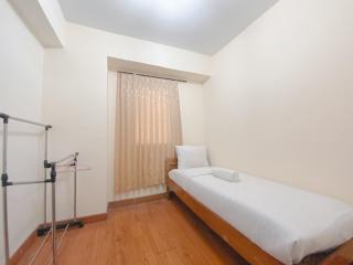 Best 2BR at Apartment Gateway Ahmad Yani Cicadas By Travelio - 7