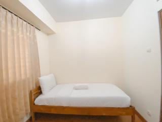 Best 2BR at Apartment Gateway Ahmad Yani Cicadas By Travelio - 5