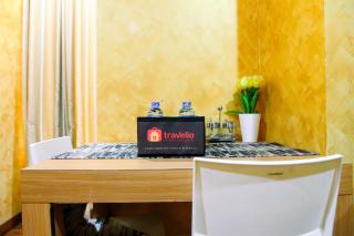 Comfortable 2BR at Titanium Square Apartment By Travelio - 4