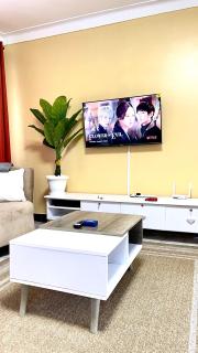 Spacious City Home - 5