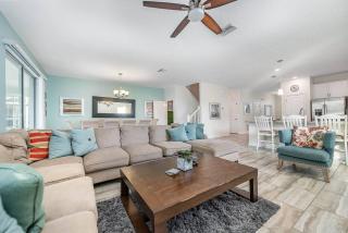 Luxury Contemporary Style Villa on Champions Gate Orlando Villa 5355 - 5