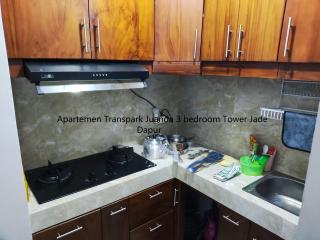 Apartemen 3 Bedroom Transpark Juanda Bekasi Full Furnished - Padurenan - 1