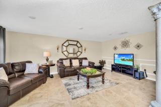 Family-Friendly 9 Bedroom Villa 6116 - 7