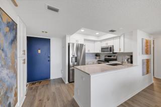 Exclusive 5 Star Condo with Balcony on Siesta Key Sarasota County Condo 1004 - 8