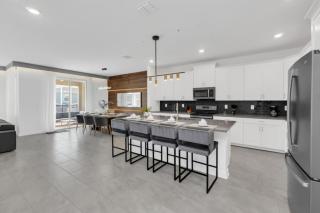 Chic Villa with 6 Bedrooms and Game Room 6300 - Loughman - 4