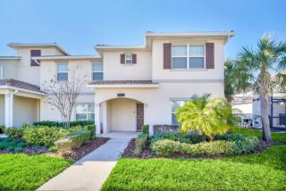 Stay in Style at This 5 BR Townhome 6304 - Davenport - 9