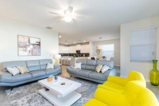 Modern 6 Bedroom Retreat 6305 - Davenport - 0