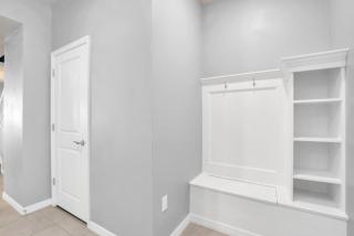 Grand 5 Bedroom Villa in Prime Location 6315 - Davenport - 9